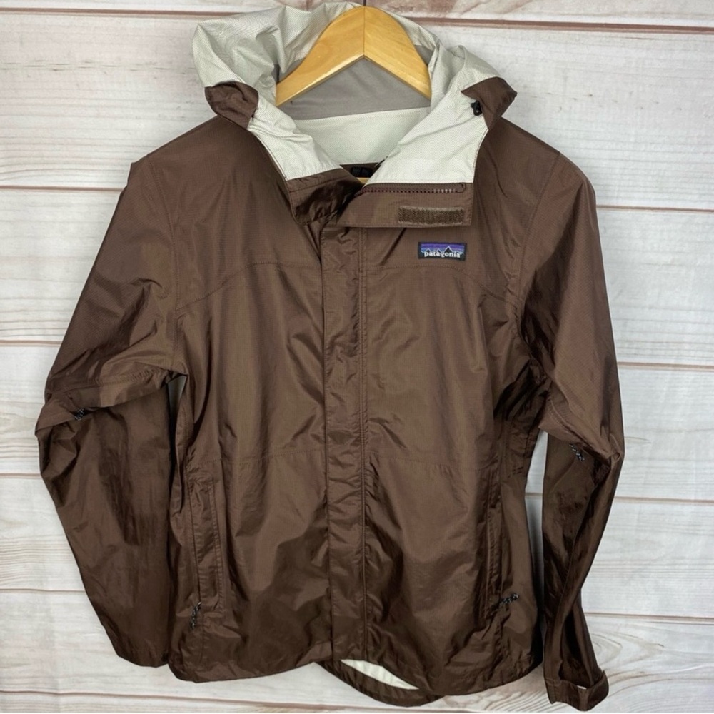 Patagonia Windbreaker
Waterproof Jacket